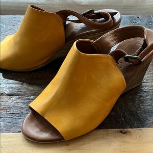 Bueno Yellow Wedge shoes